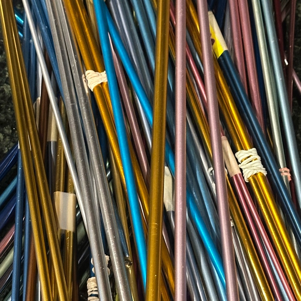 Lot 90 aluminum long knitting needles sewing 45 pair used - Picture 2 of 10